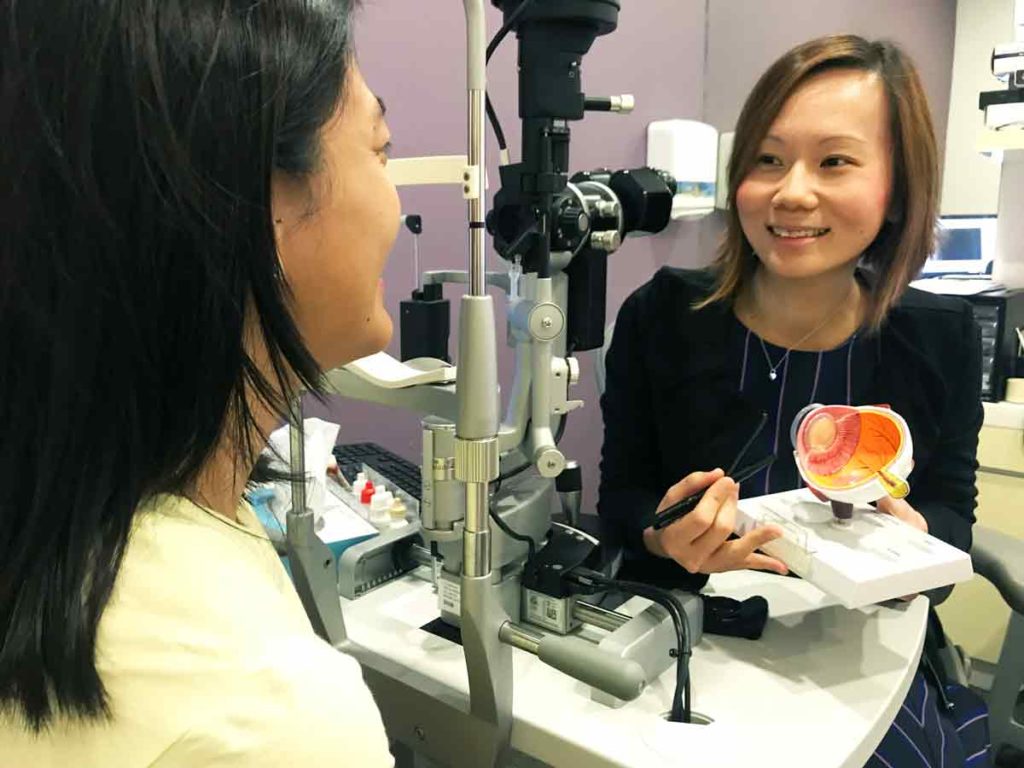 Dr Tan Yar Li with Patient Glaucoma Specialist